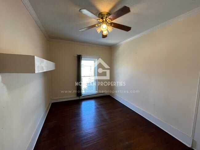 110 W 13th St unit .5, Marion, IN 46953 - photo 6