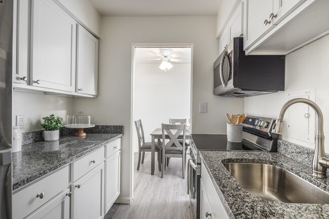 Solon Park Apartments, Solon, OH 44139 - photo 2