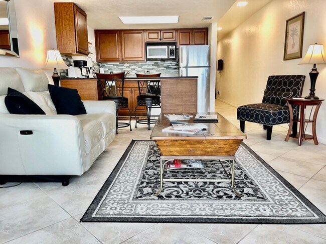 260 Southbay Dr unit Vanderbilt Beach Are, Naples, FL 34108 - photo 6