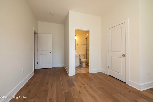 426 E Oak St, Louisville, KY 40203 - photo 7