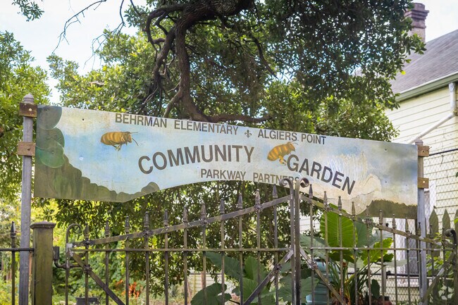 Mcdonough residents give back with the Free Lil' Pantry and community garden.