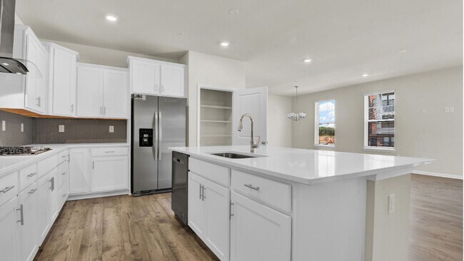 460 Herringbone Way, Frederick, MD 21701 - photo 4