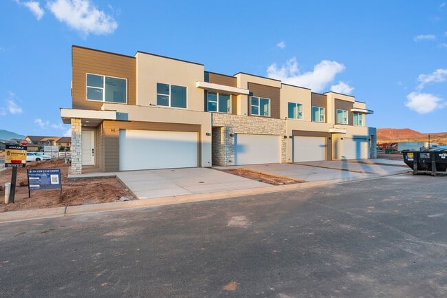 1017 Malibu Ln, Washington, UT 84780 - photo 2