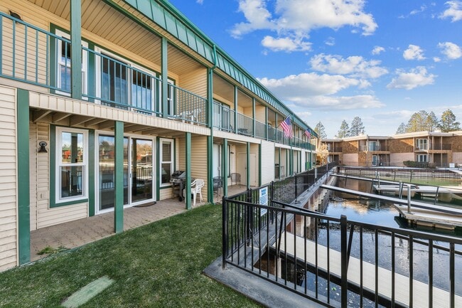 439 Ala Wai Blvd, South Lake Tahoe, CA 96150 - photo 3