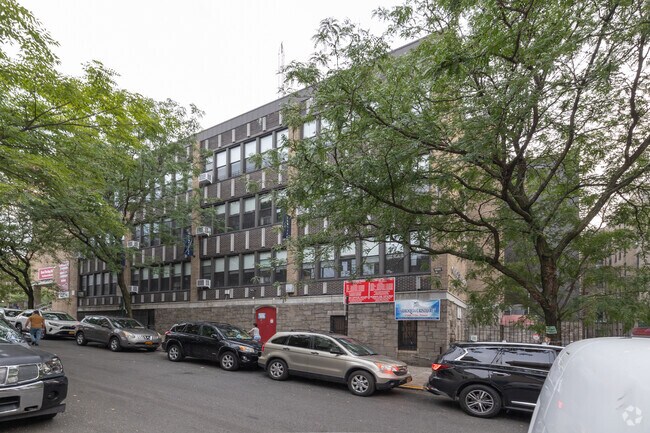 Christ the King Elementary School in The Bronx has a reputable curriculum.