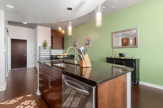 1325 Stout St unit ID1013123P, Denver, CO 80202 - photo 5