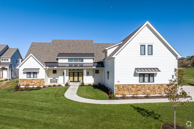 The National is Parkvilles golf subdivision where modern and contemporary homes can be found.