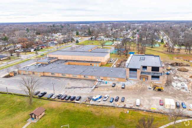 Elsie Wadsworth Elementary School is located in Griffith.