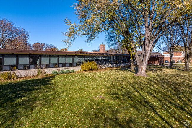 The front of Schenk Elementary in the Eastmoreland neighborhood.