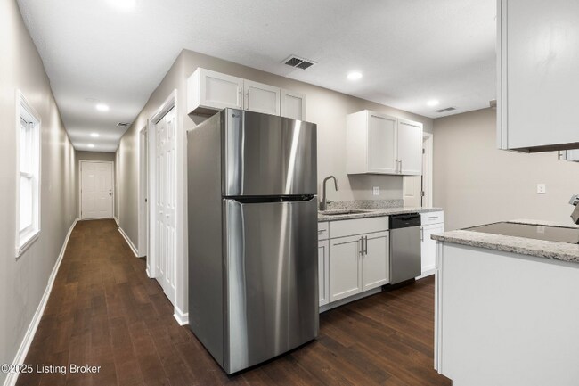 1016 Payne St, Louisville, KY 40204 - photo 7