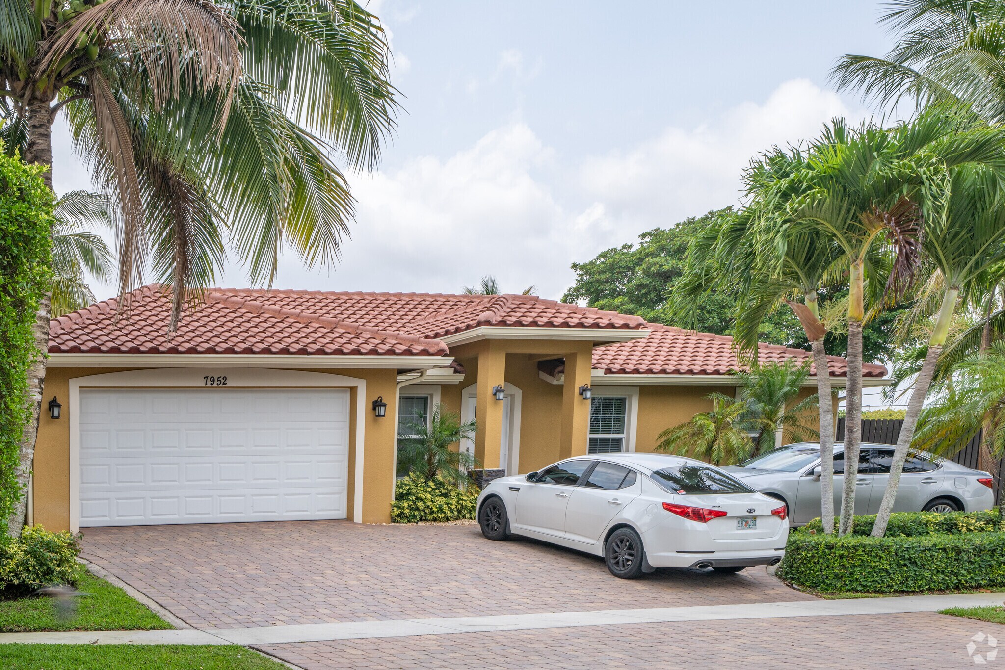 The ranch-style home is very common in Palm Beach National NH.