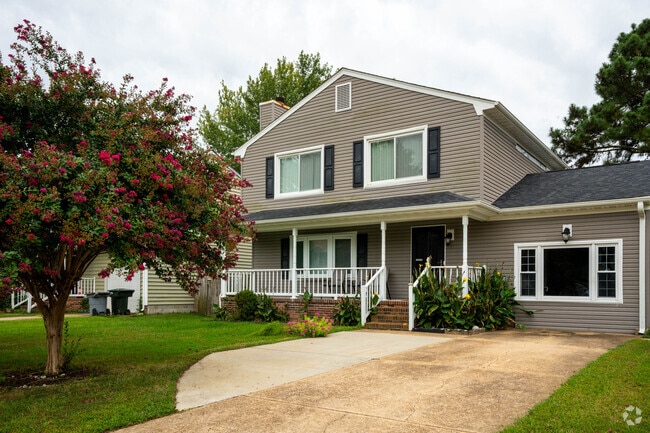 Residents can choose to live in Colonial homes in Hampton Roads Center.