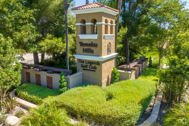 Families love Temeku Hills in Temecula for its parks, trails, and friendly neighborhood atmosphere.