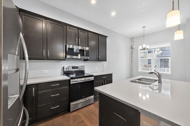 8479 Cromwell Dr, Windsor, CO 80528 - photo 3