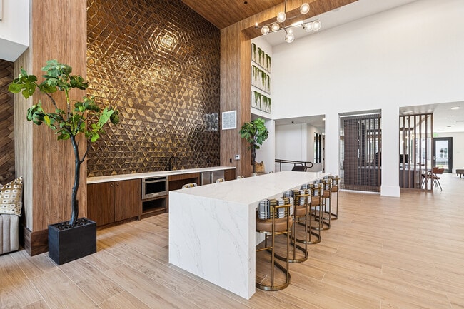 Ona, Sacramento, CA 95834 - photo 6