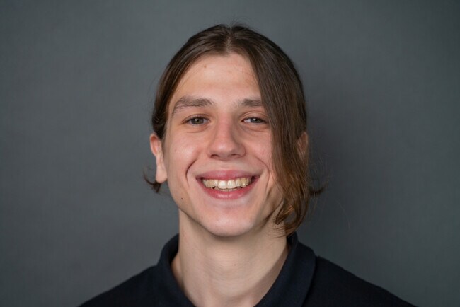 Agent Photo