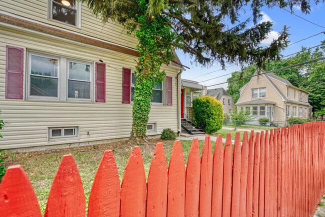 5 Sunship Rd unit 5 Sunship Rd Predece, Dundalk, MD 21222 - photo 2