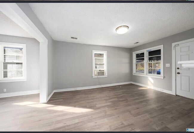 1825 18th St Ensley, Birmingham, AL 35218 - photo 4