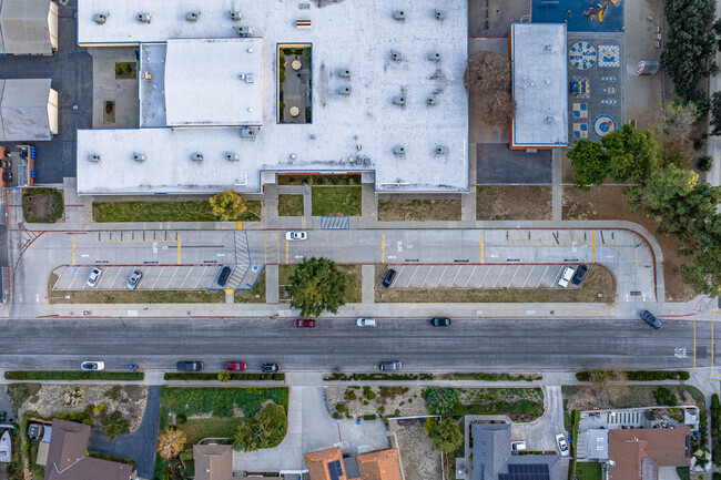 The pick up and drop off area for Grazide Elementary School in Hacienda Heights