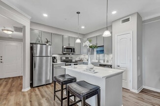 1450 E League City Pkwy, League City, TX 77573