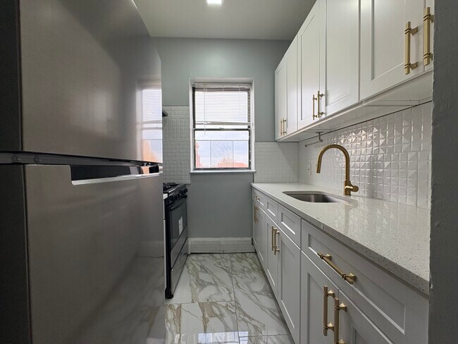 124 Wade St unit 4H, Jersey City, NJ 07305 - photo 4