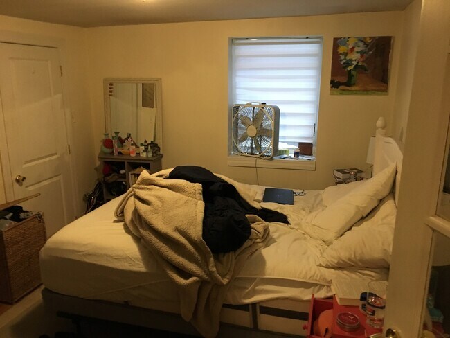 37 Cooper St unit 4, Boston, MA 02113 - photo 5