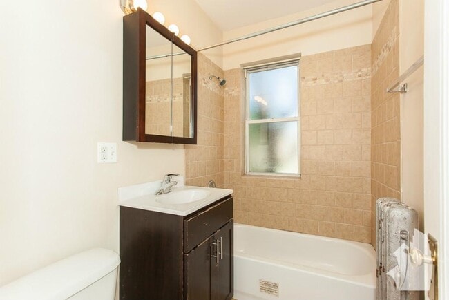 1921 W Winona St unit 3, Chicago, IL 60640 - photo 7