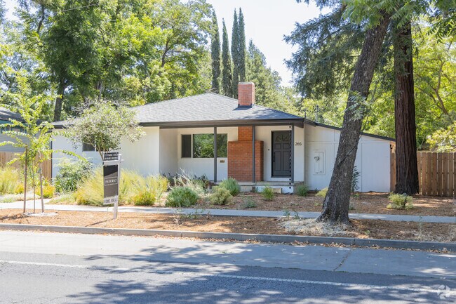 Midcentury homes in the Chico Vecino area are well priced.
