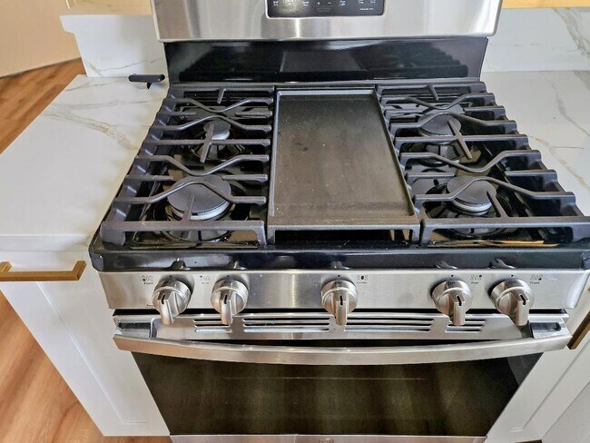 141 Greentree Ln, La Habra, CA 90631 - photo 5