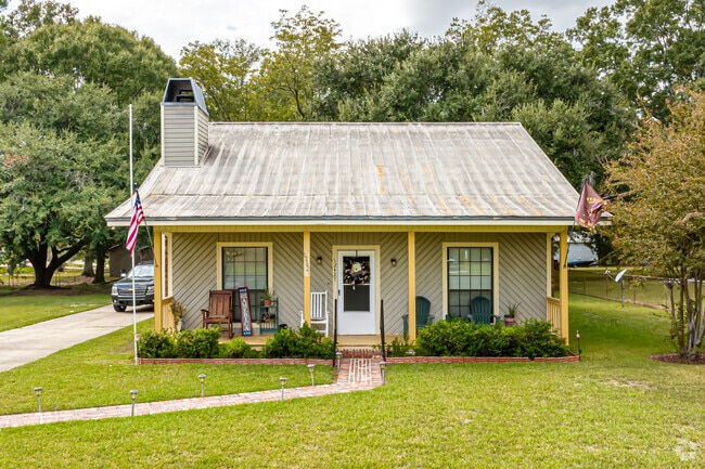 Acadian-style homes are popular in Baker.