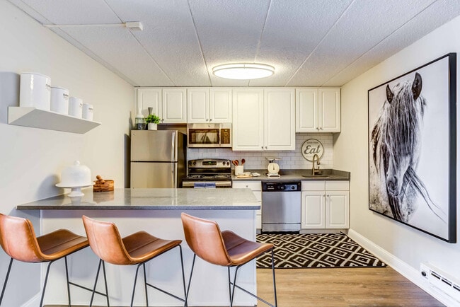 The Green at 9 and 90, Framingham, MA 01702 - photo 3