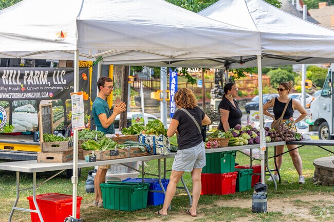 Residents can shop for fresh produce at Bellevue Farmers Market.