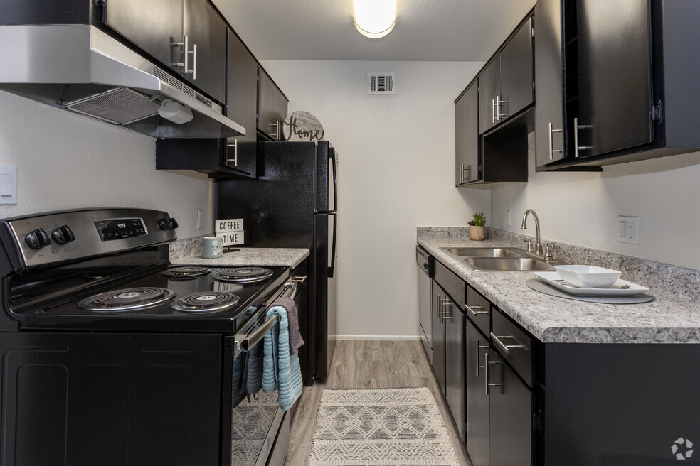 Fox Point Apartments, Tucson, AZ 85719 - photo 1