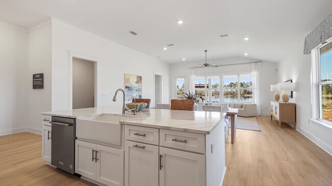 137 Greene Cir, Port Saint Joe, FL 32456 - photo 5