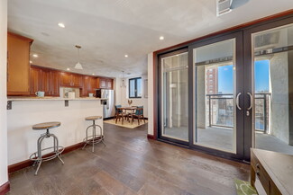 3681 Lindell Blvd, Saint Louis, MO 63108