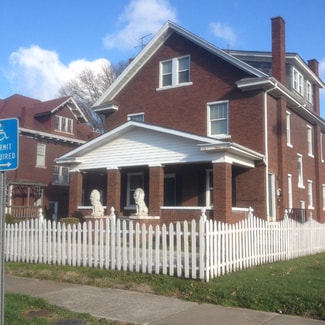 704 10th Ave Unit 1R, Huntington, WV 25701