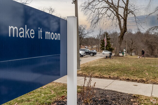 People from outside of the Carnot-Moon area will 'Make It Moon' in the future.
