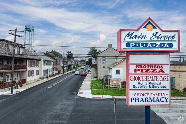 From pizza to prescriptions, Main Street Plaza keeps it local.