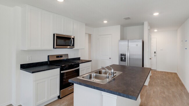 174 Ebbsfleet Dr unit 38476412, Uhland, TX 78640 - photo 3