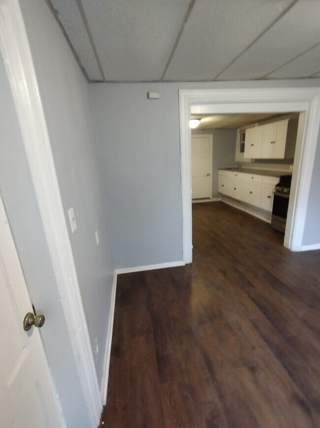 3159 6th Ave unit Floor 1, Troy, NY 12180 - photo 3