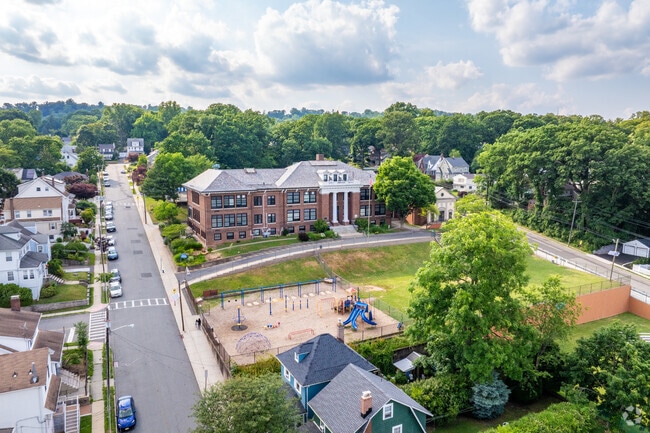 Hazel Avenue Elementary School earns a score of B according to Niche.