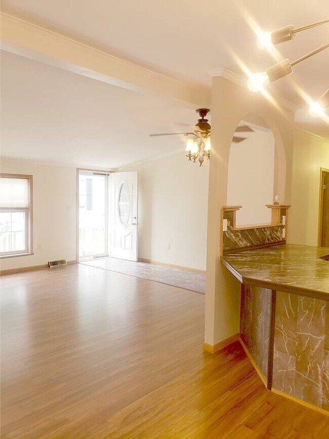 2368 W 148th St S, Mitchellville, IA 50169 - photo 4