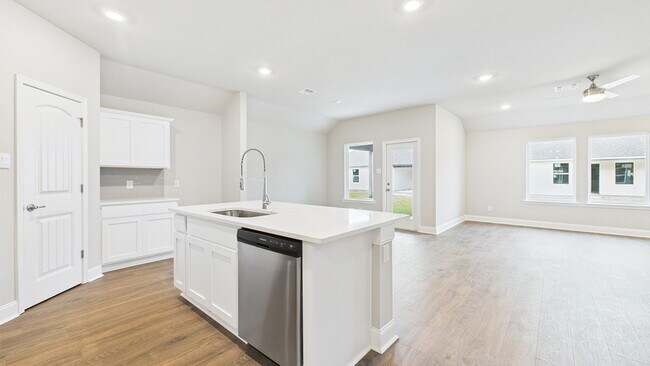 109 Yonkers Dr, Lafayette, LA 70507 - photo 7