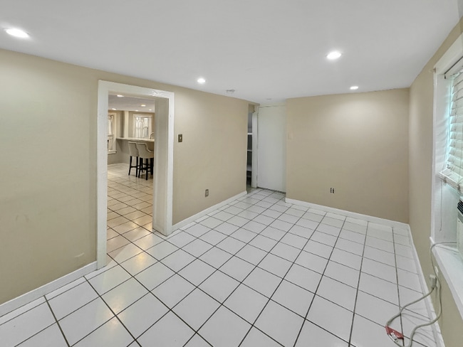 2014 Lowerline St, New Orleans, LA 70118 - photo 4