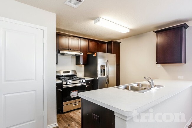 8434 Amistad Cove, Converse, TX 78109 - photo 3