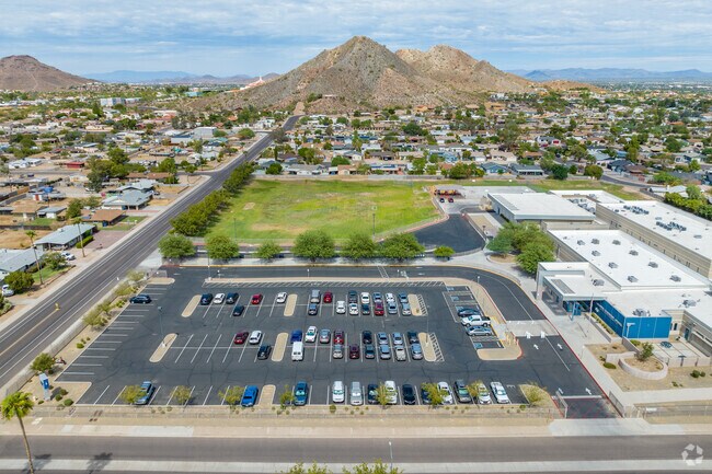 With the backdrop of Paradise Valley, Larkspur Elementary offers a unique learning environment.
