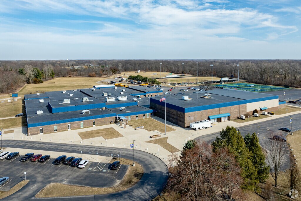 Columbia Central High School boasts an overall B- on school ratings site Niche.com.