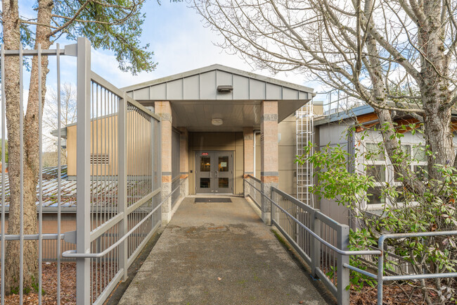 Gibson Ek High School