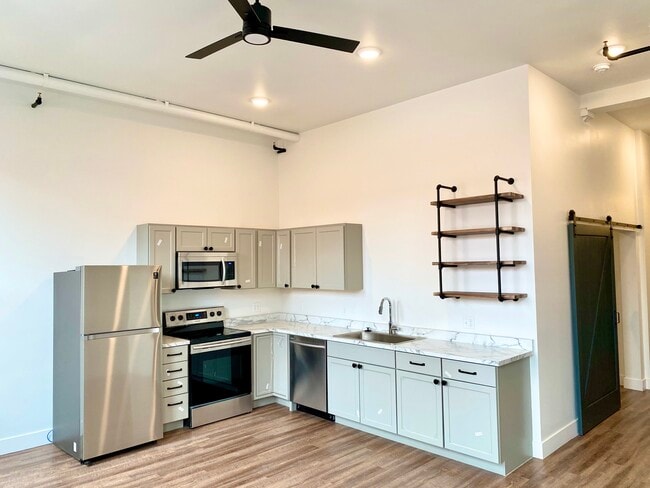 Mechanics Building, Pueblo, CO 81003 - photo 6