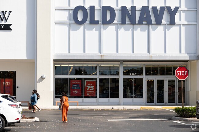 Old Navy and many more major brands available in Arrowhead neighborhood.